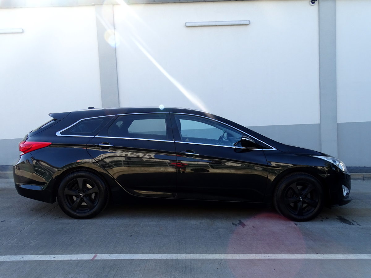 Hyundai (16)