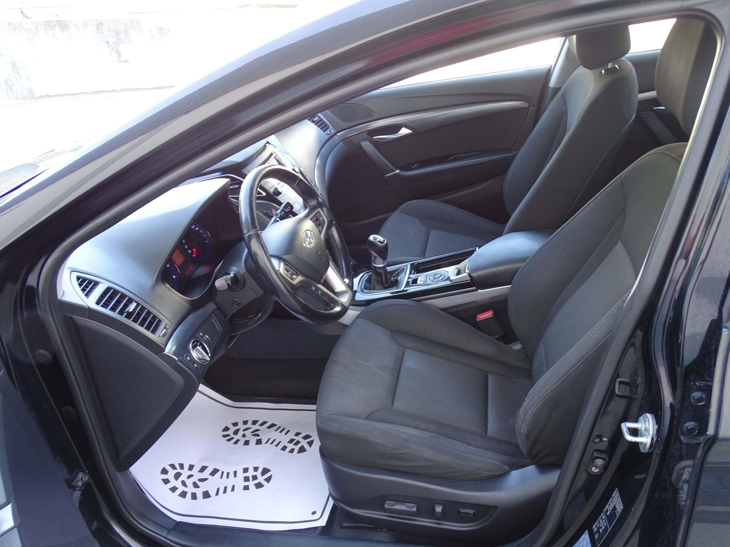 Hyundai (2)