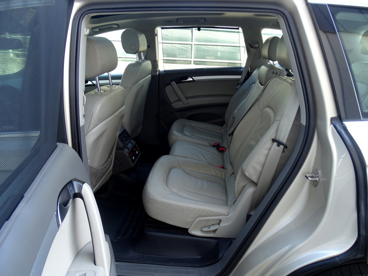 Audi q7 (12)
