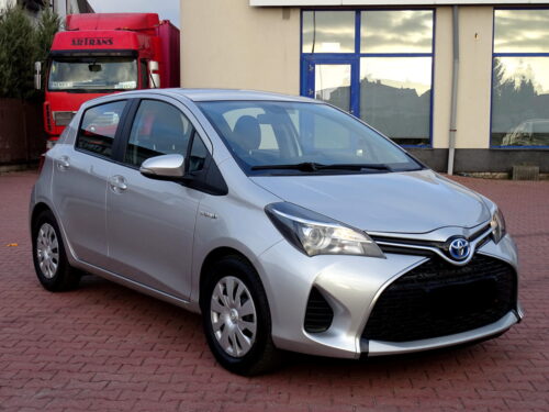 Yaris (15)